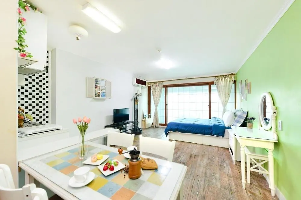 *** Wisma tamu Eden'S Gardens Pension Incheon Korsel