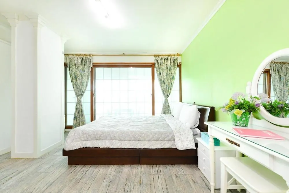 Wisma tamu Eden'S Gardens Pension Incheon